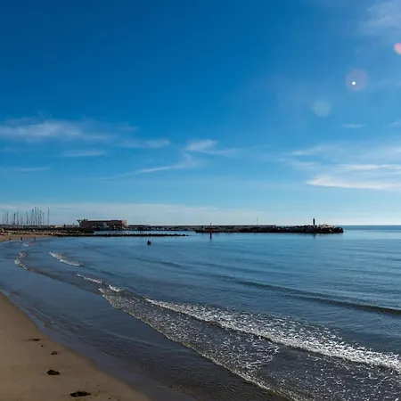 Lovely First Line With Seaviews Rdr452 Apartment